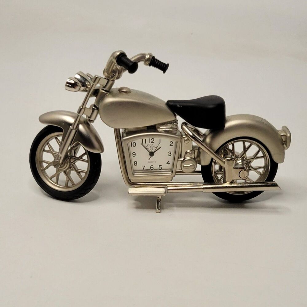 ▪︎New! Elgin Mini Clock